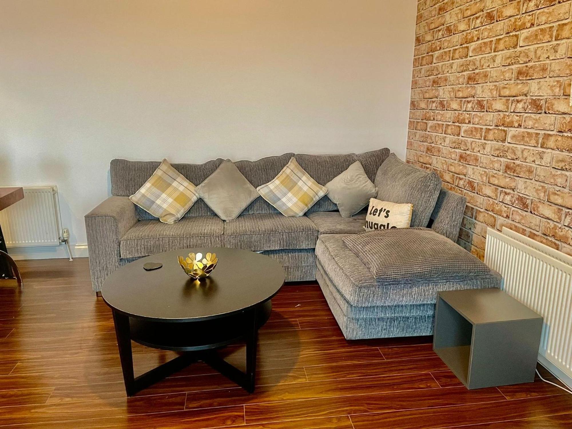 2 Bedroom City-Centre Apartment With Free Parking Μπέλφαστ Εξωτερικό φωτογραφία